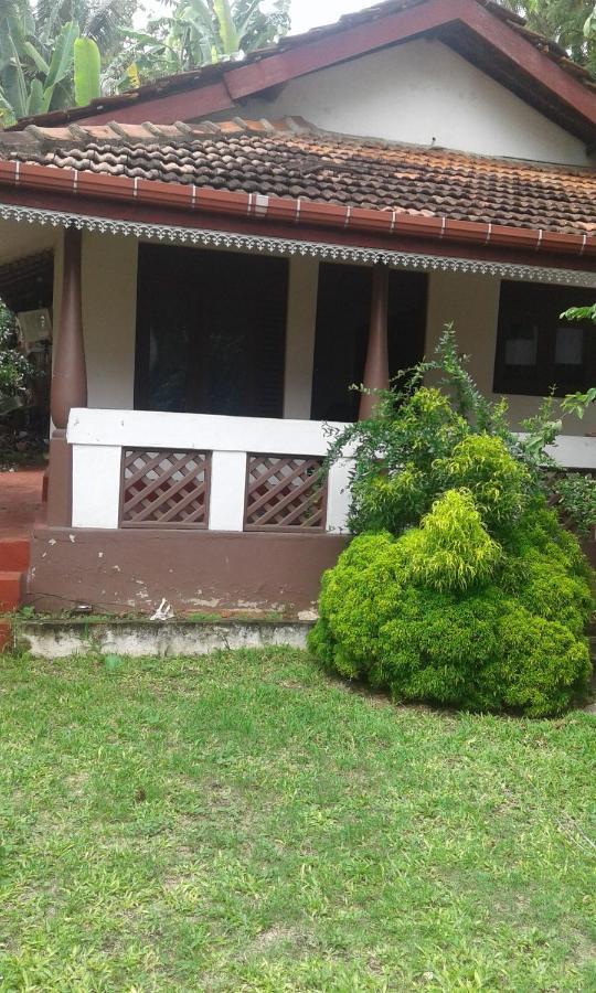 The Ocean Bed and Breakfast Unawatuna Eksteriør billede