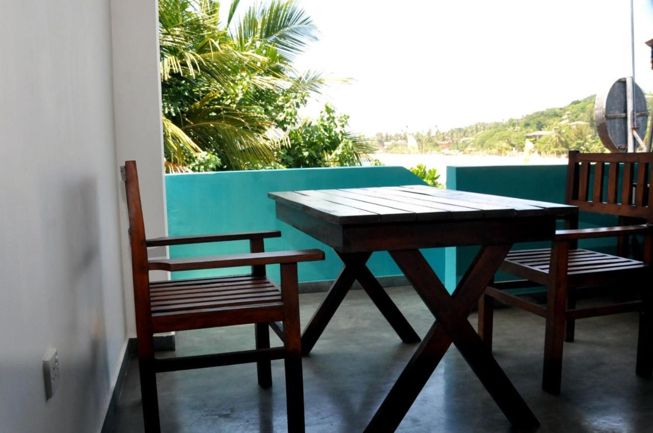 The Ocean Bed and Breakfast Unawatuna Eksteriør billede