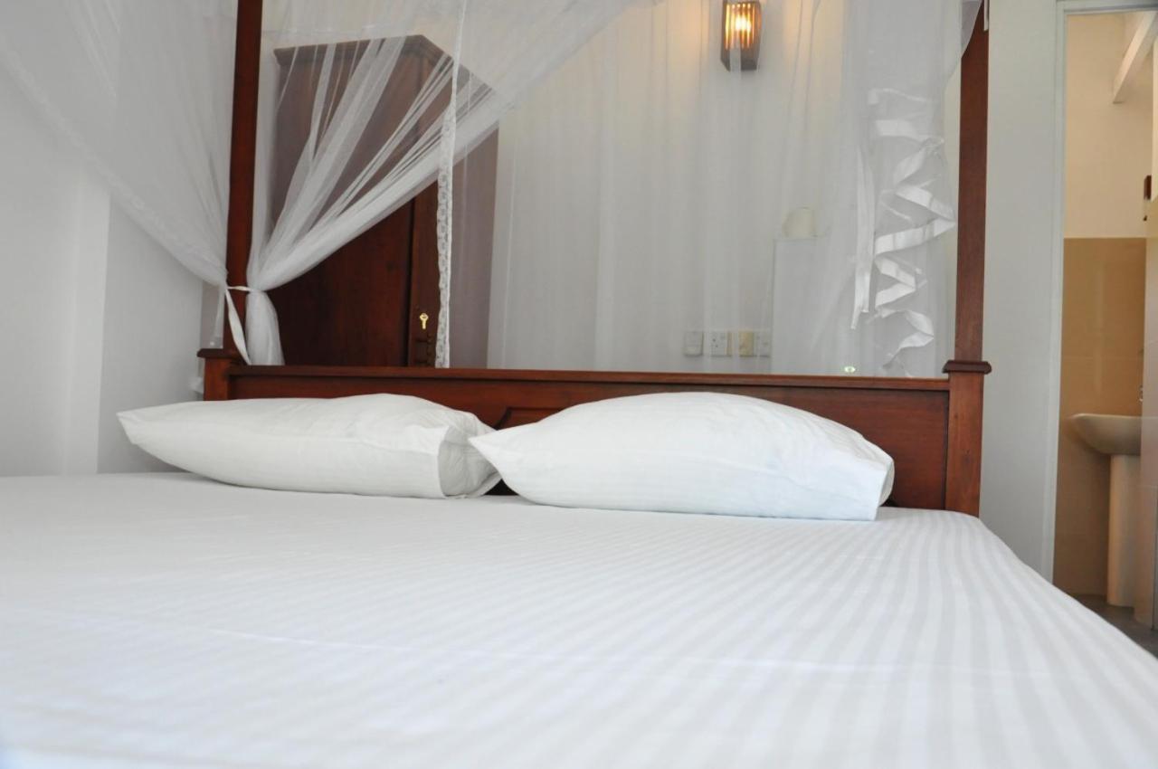 The Ocean Bed and Breakfast Unawatuna Eksteriør billede