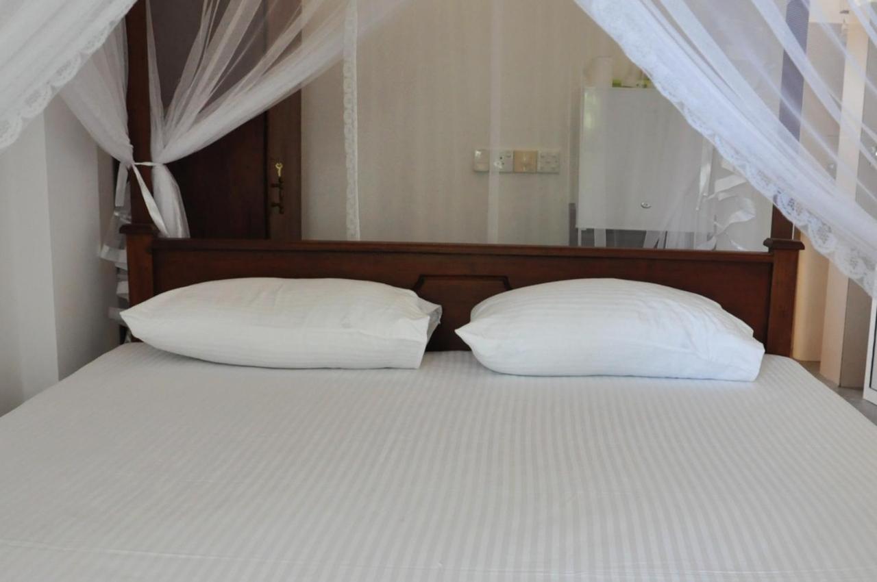 The Ocean Bed and Breakfast Unawatuna Eksteriør billede