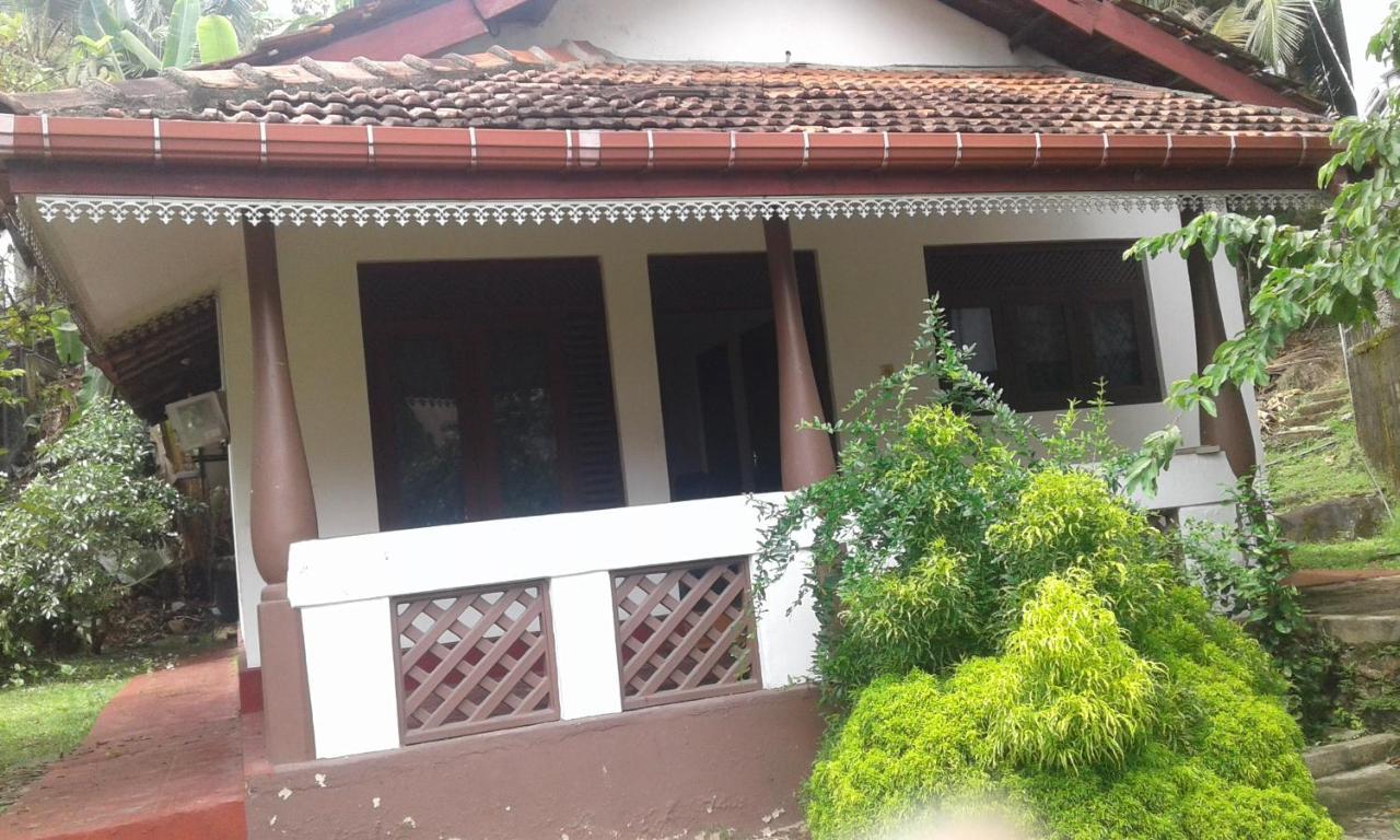 The Ocean Bed and Breakfast Unawatuna Eksteriør billede