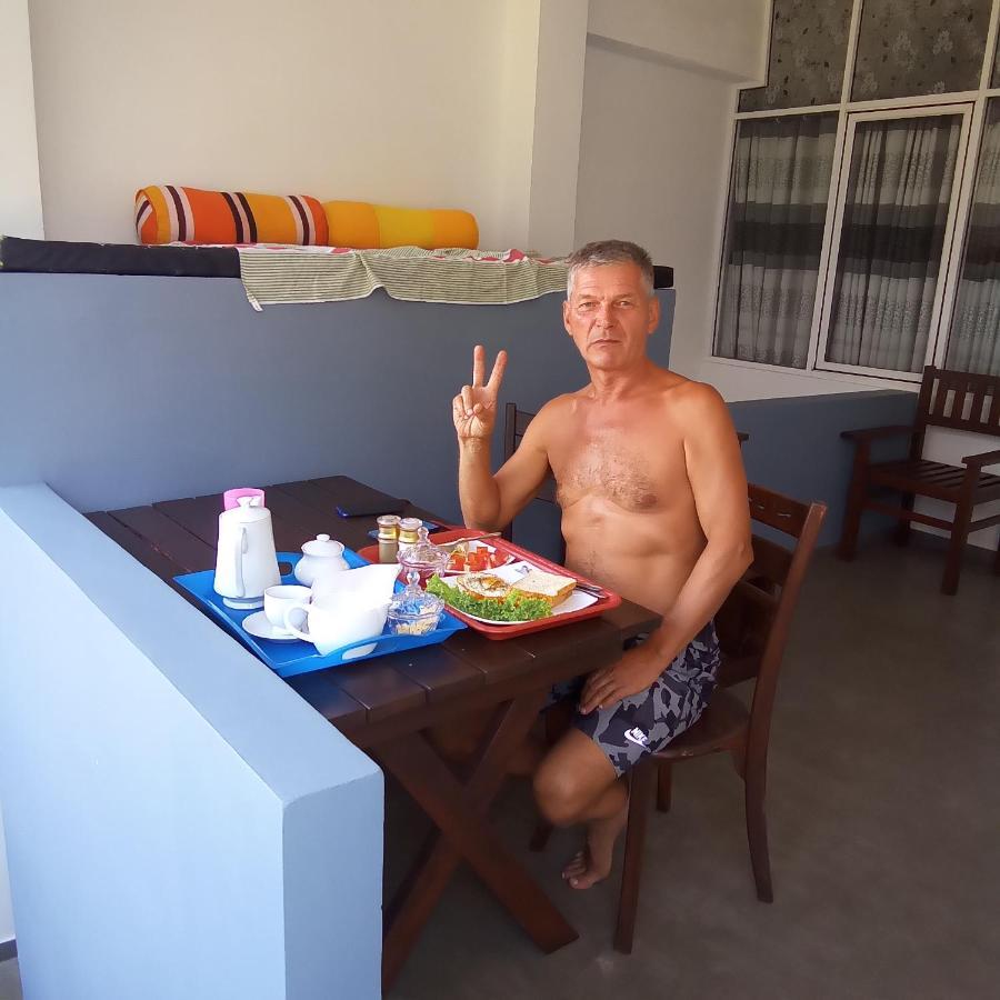 The Ocean Bed and Breakfast Unawatuna Værelse billede