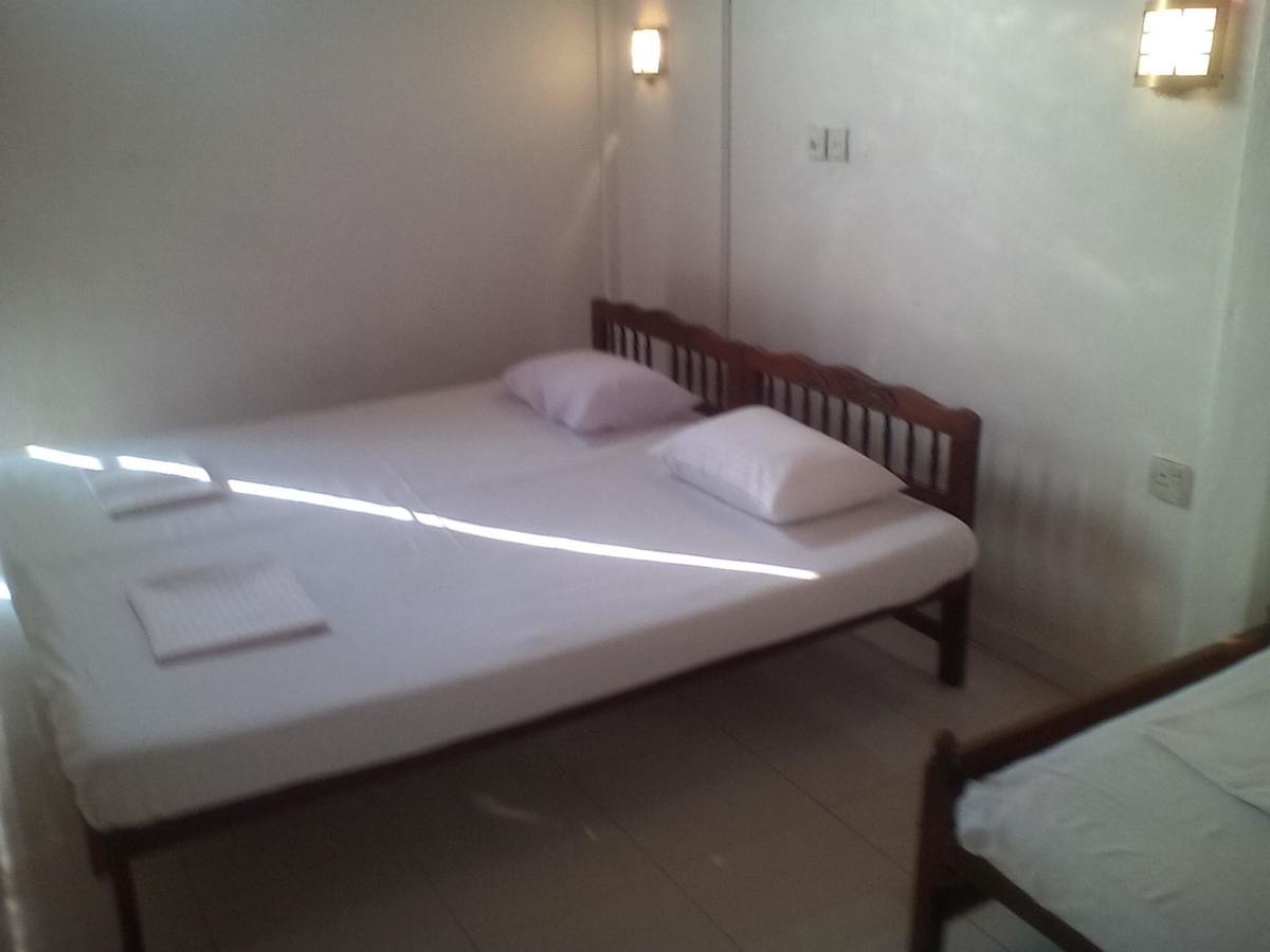 The Ocean Bed and Breakfast Unawatuna Eksteriør billede